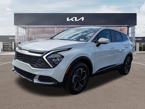 Certified 2023 Kia Sportage LX image 6