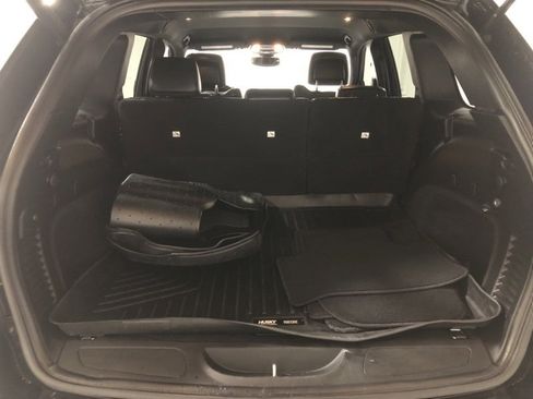 Used 2020 Jeep Grand Cherokee Altitude image 8