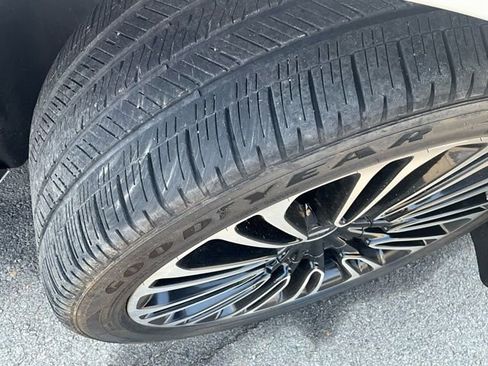 Used 2023 Lincoln Aviator Black Label w/ Dynamic Handling Package image 5