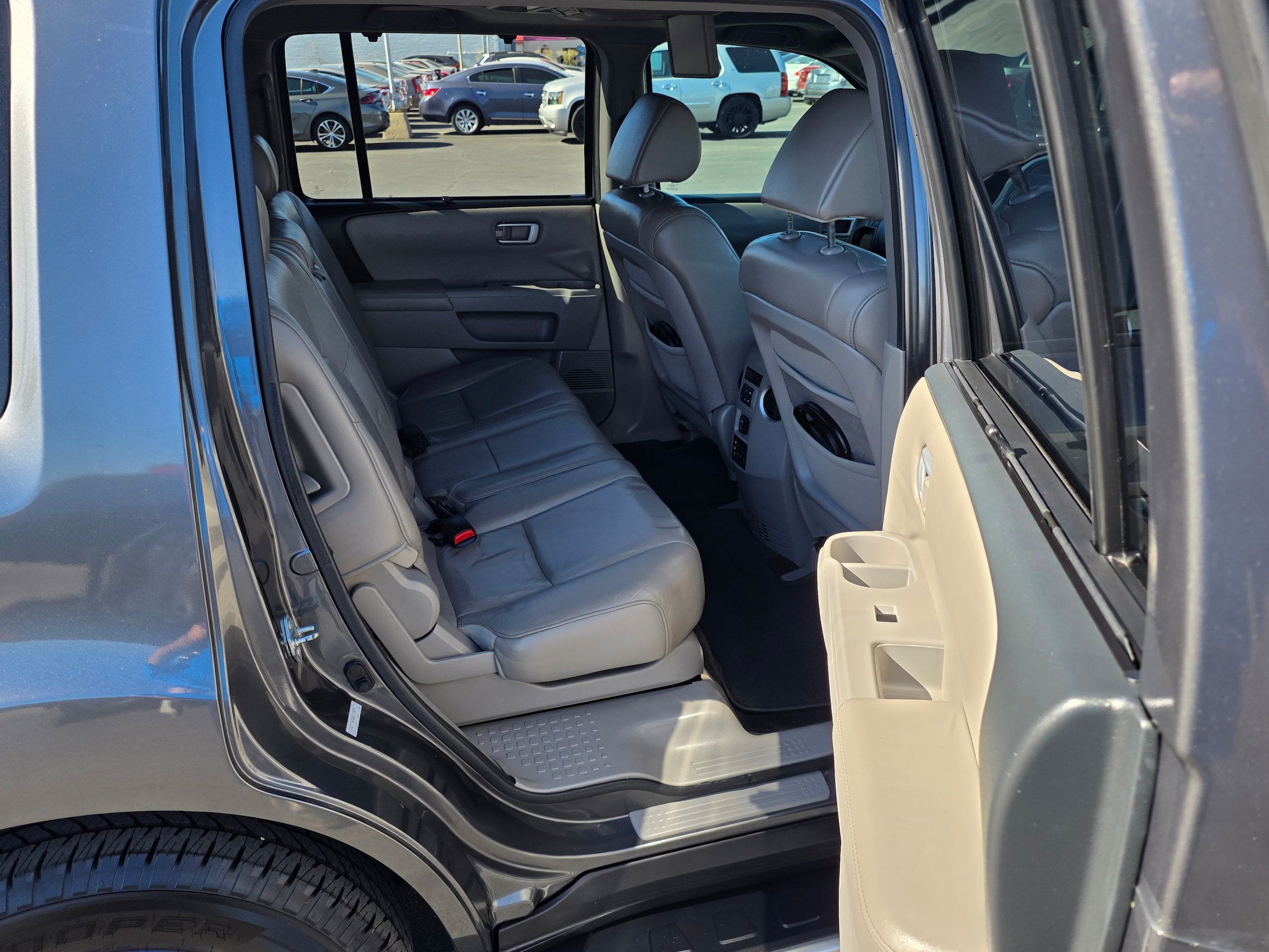 Used 2011 Honda Pilot Touring image 28