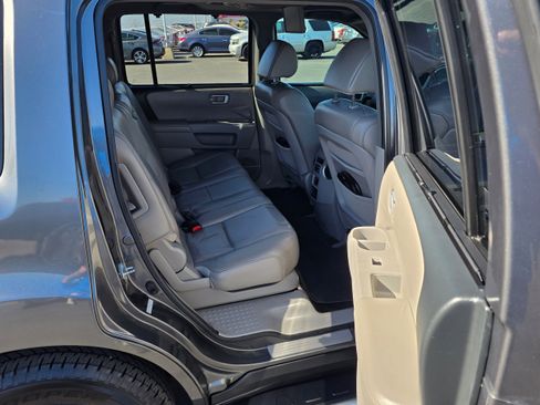 Used 2011 Honda Pilot Touring image 28