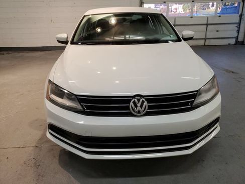 Used 2017 Volkswagen Jetta S w/ Jetta S Cold Weather Package FWD image 8