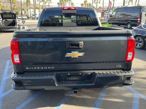 Used 2018 Chevrolet Silverado 1500 LTZ Z71 w/ LTZ Plus Package AWD/4WD image 8