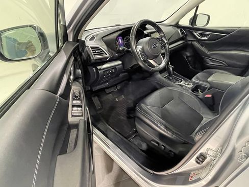 Used 2019 Subaru Forester Limited AWD/4WD image 3