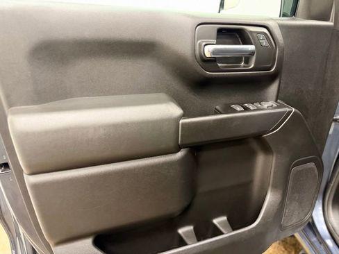 Used 2019 Chevrolet Silverado 1500 Custom w/ Custom Value Package AWD/4WD image 11
