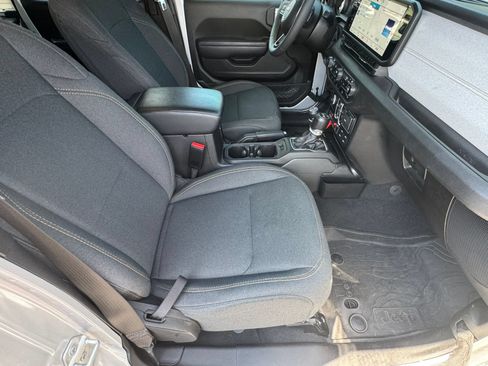 Used 2024 Jeep Wrangler Unlimited Sport AWD/4WD image 14