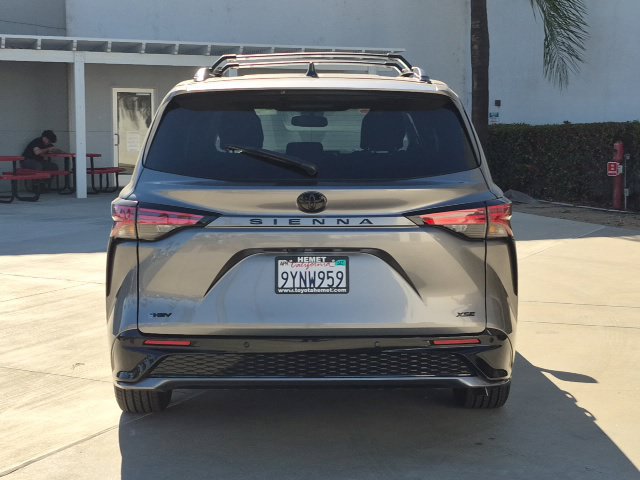 Used 2026 Toyota Sienna XSE FWD image 6