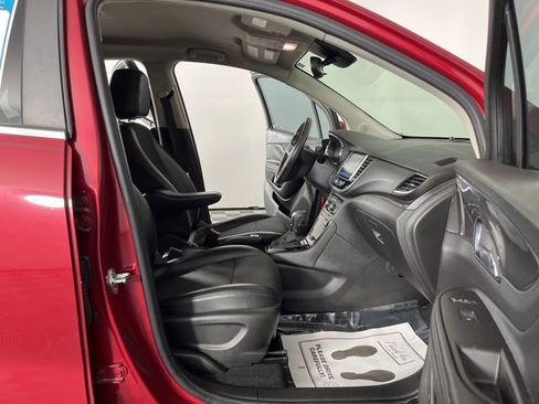 Used 2019 Buick Encore Preferred image 38