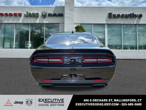 Used 2023 Dodge Challenger SRT Hellcat RWD image 3