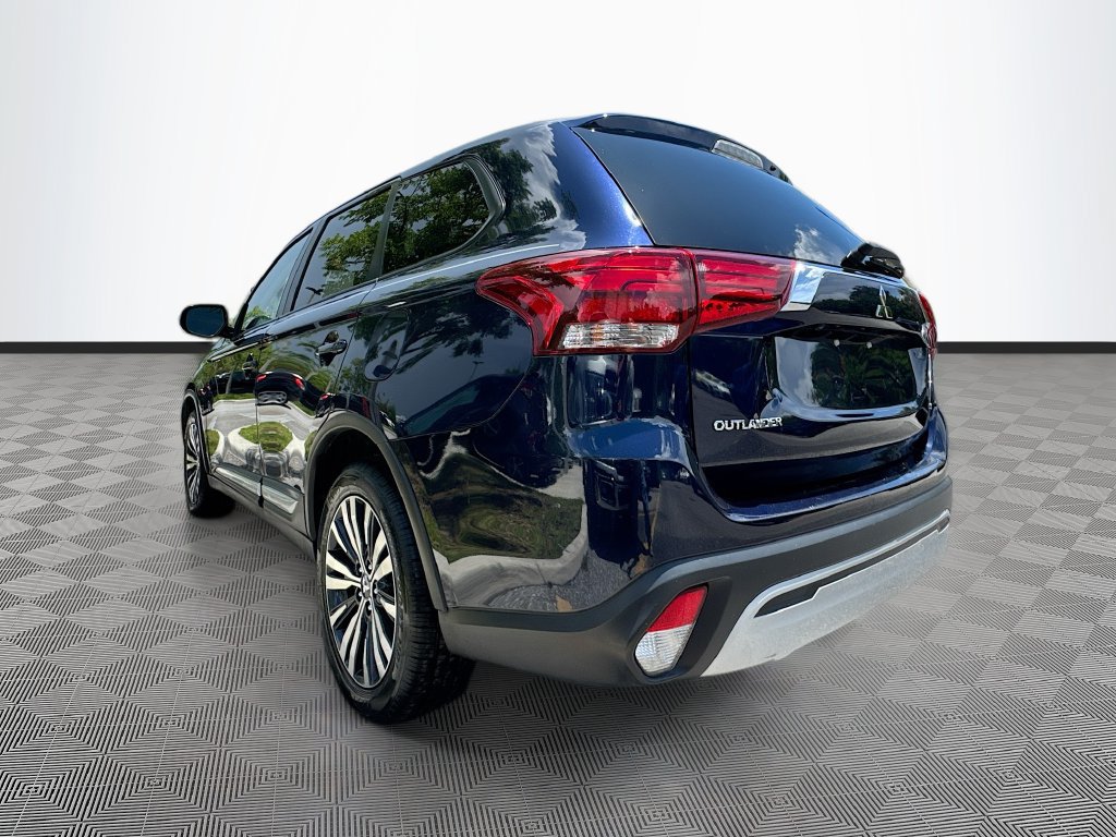 Used 2020 Mitsubishi Outlander SE FWD image 8