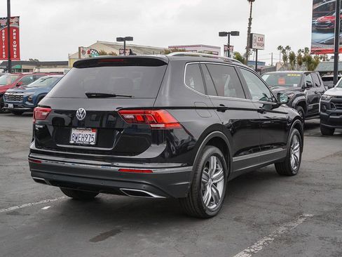 Used 2021 Volkswagen Tiguan SEL FWD image 7