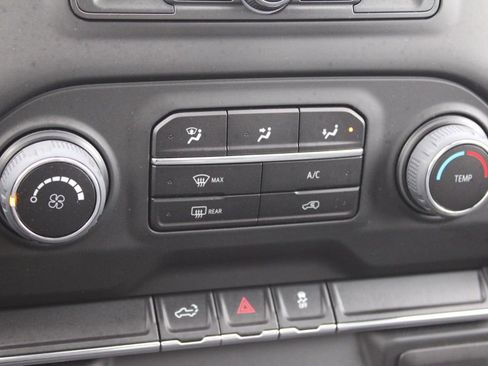 Used 2022 Chevrolet Silverado 2500 Custom w/ Custom Convenience Package image 34