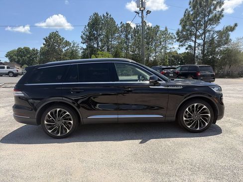 Used 2023 Lincoln Aviator Reserve w/ Equipment Group 201A RWD image 7