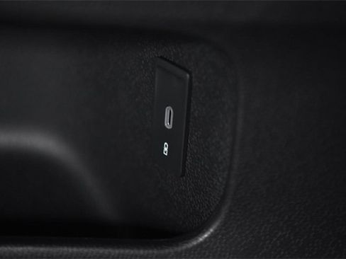 New 2025 Volkswagen ID. Buzz Pro S image 23