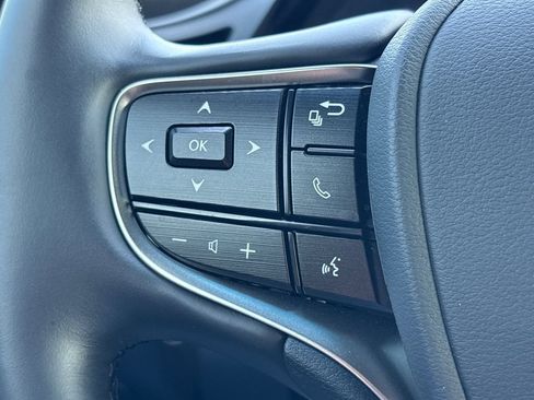 Used 2025 Lexus ES 300h w/ Premium Package FWD image 37