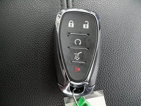 Used 2018 Chevrolet Equinox Premier AWD/4WD image 32