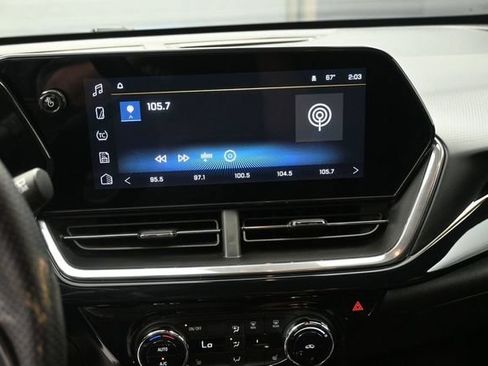 Used 2024 Chevrolet Trax RS w/ Driver Confidence Package FWD image 15