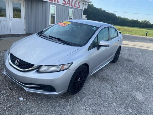 Used 2015 Honda Civic LX image 3