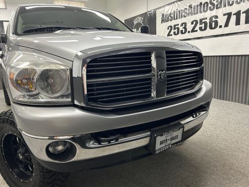Used 2008 Dodge Ram 2500 Truck SLT w/ Trailer Tow Group AWD/4WD image 2