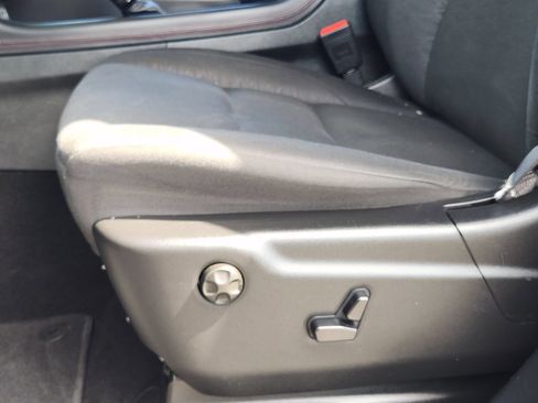 Used 2025 Dodge Durango GT RWD image 24