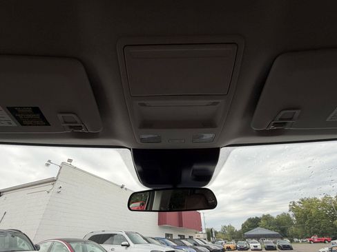 Used 2024 Ford Maverick Lariat FWD image 19