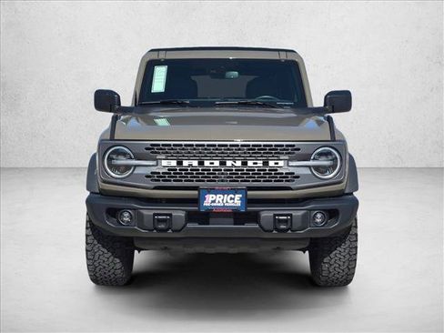 Used 2025 Ford Bronco Badlands AWD/4WD image 2