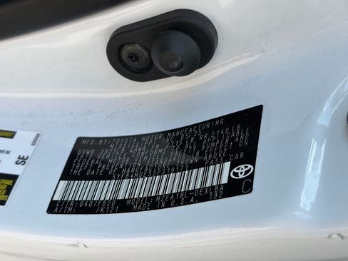 Used 2025 Toyota Corolla LE FWD image 14