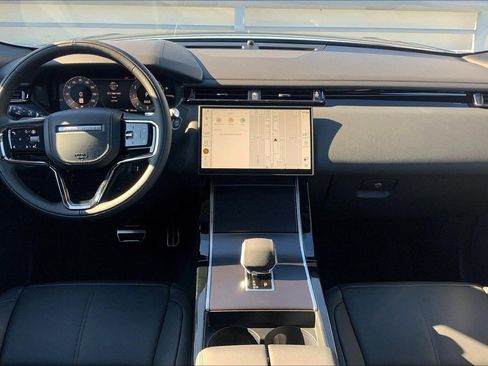Used 2026 Land Rover Range Rover Velar Dynamic SE AWD/4WD image 9