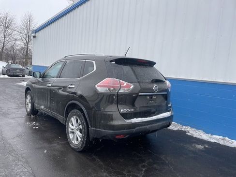 Used 2014 Nissan Rogue SV image 5