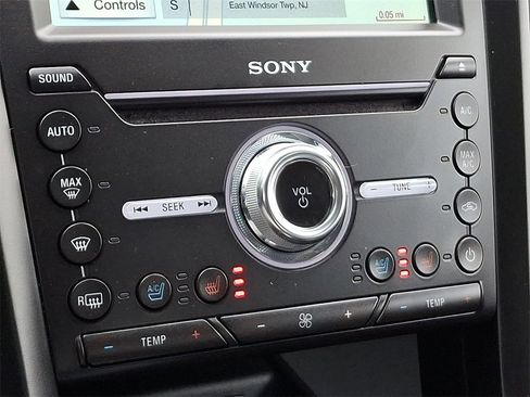 Used 2019 Ford Fusion Energi Titanium image 16