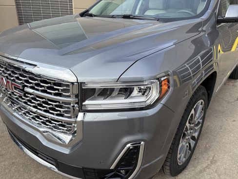 Used 2022 GMC Acadia Denali w/ Denali Ultimate Package image 6