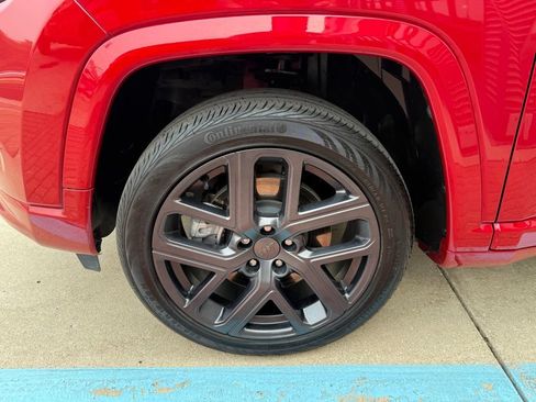 Used 2024 Jeep Compass Limited w/ High Altitude Package AWD/4WD image 8