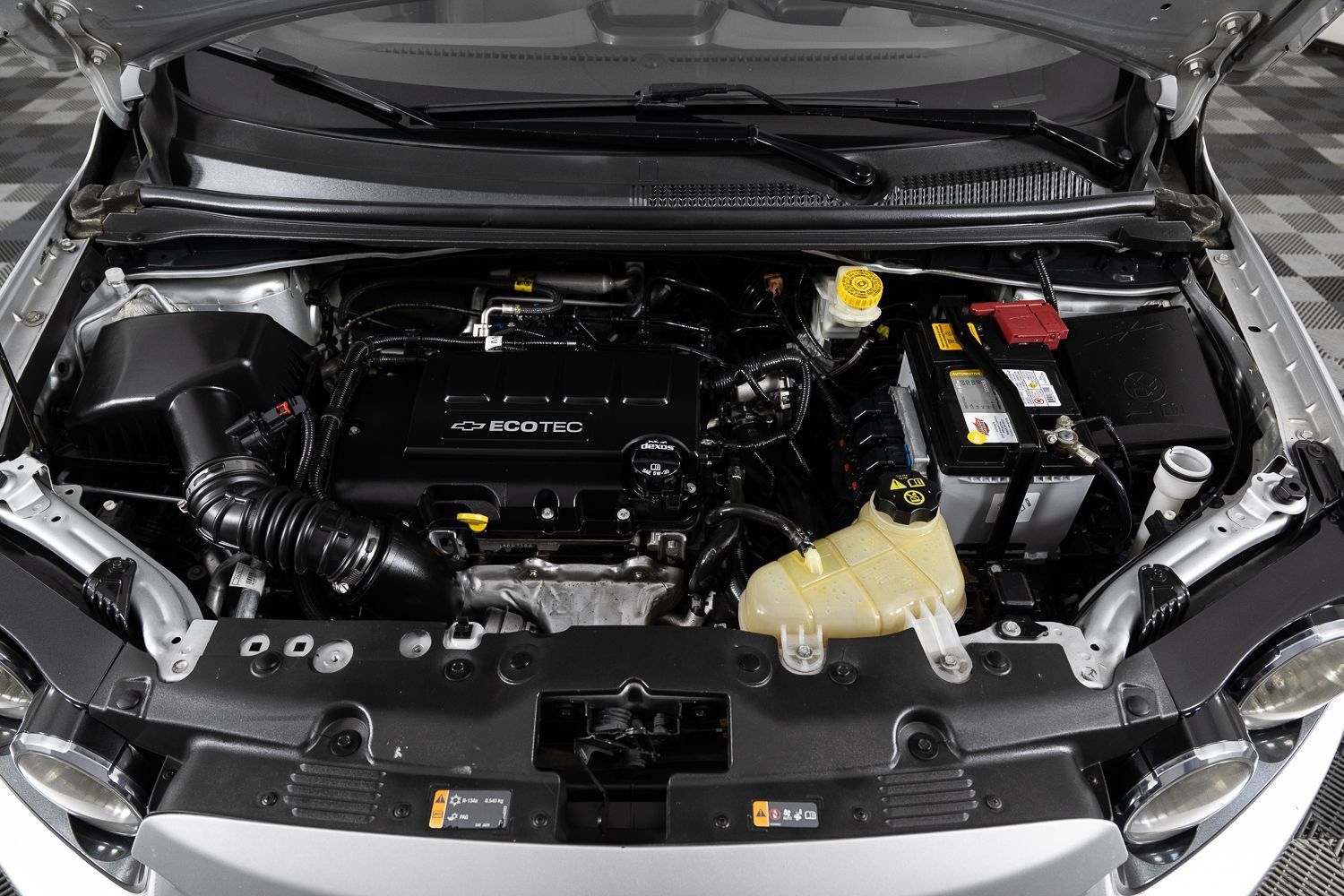 Used 2015 Chevrolet Sonic LTZ FWD image 40