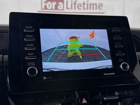 Used 2021 Toyota Camry LE FWD image 6