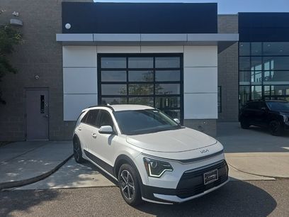 Certified 2023 Kia Niro EX