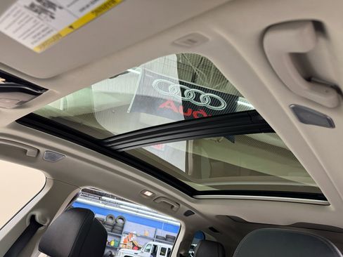 Used 2019 BMW X7 xDrive50i w/ Off-Road Package image 33