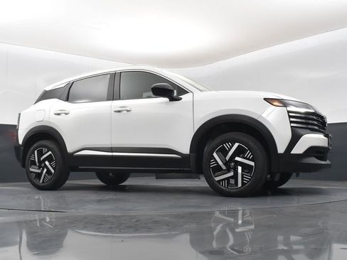 New 2026 Nissan Kicks SV image 34
