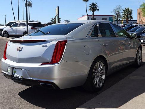 Used 2018 Cadillac XTS Luxury image 13