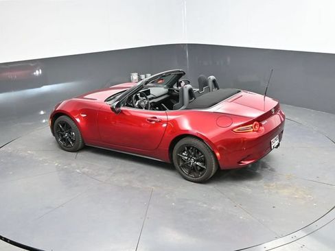 Used 2025 MAZDA MX-5 Miata Sport RWD image 36