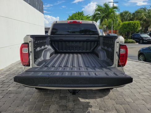 New 2026 GMC Canyon Elevation w/ Convenience Package RWD image 9