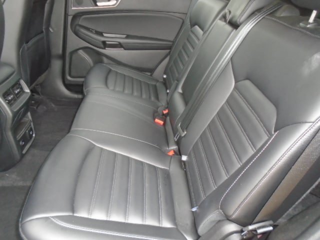 Used 2024 Ford Edge SEL w/ Convenience Package AWD/4WD image 3