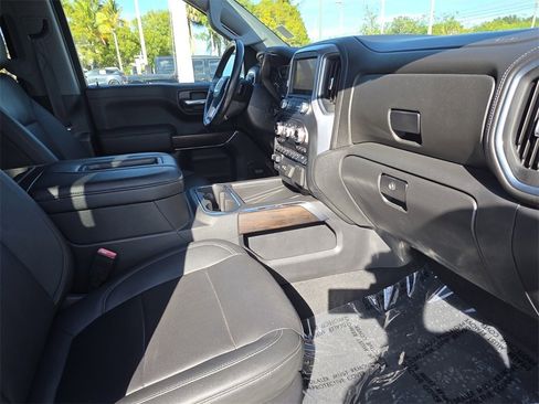 Used 2021 GMC Sierra 1500 SLT w/ SLT Premium Plus Package image 9