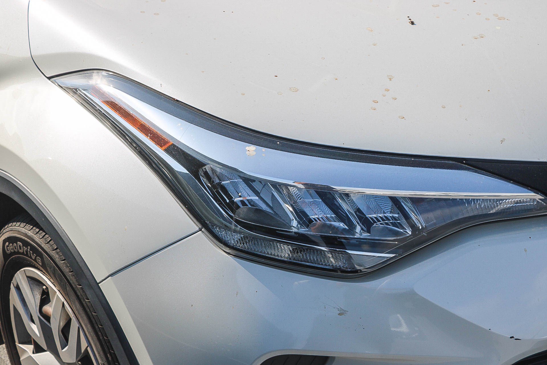 Used 2021 Toyota C-HR LE FWD image 2