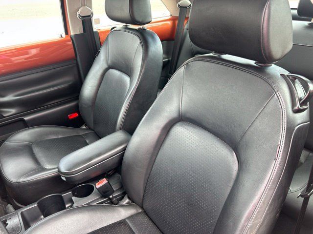 Used 2010 Volkswagen Beetle Coupe FWD image 10