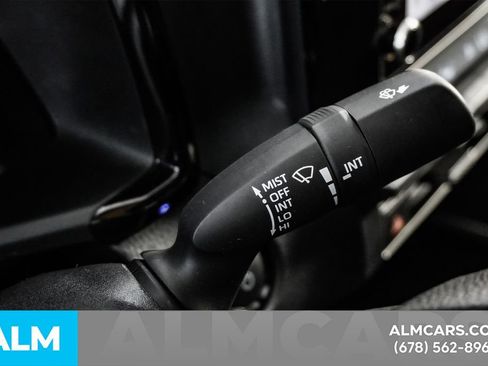 Used 2025 Toyota Camry LE image 29