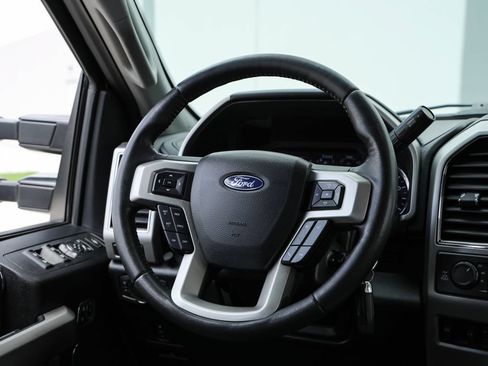 Used 2020 Ford F250 Lariat w/ Lariat Value Package AWD/4WD image 34
