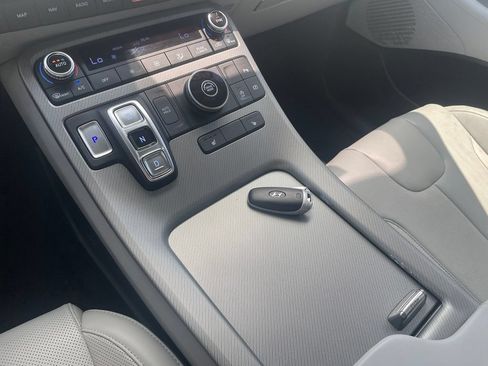 Used 2025 Hyundai Palisade SEL FWD image 17