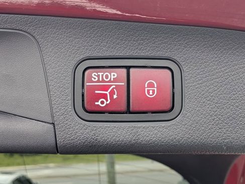 Used 2021 Mercedes-Benz GLA 250 w/ Premium Package image 13