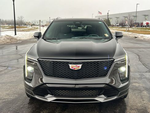 Used 2024 Cadillac XT4 Sport image 8