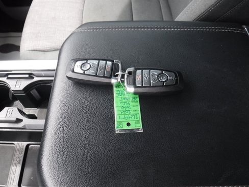Used 2024 Ford F250 XLT w/ XLT Premium Package AWD/4WD image 19